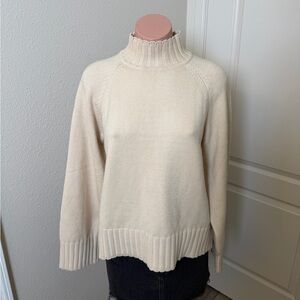 Philosophy Cream Turtleneck Sweater Sz M